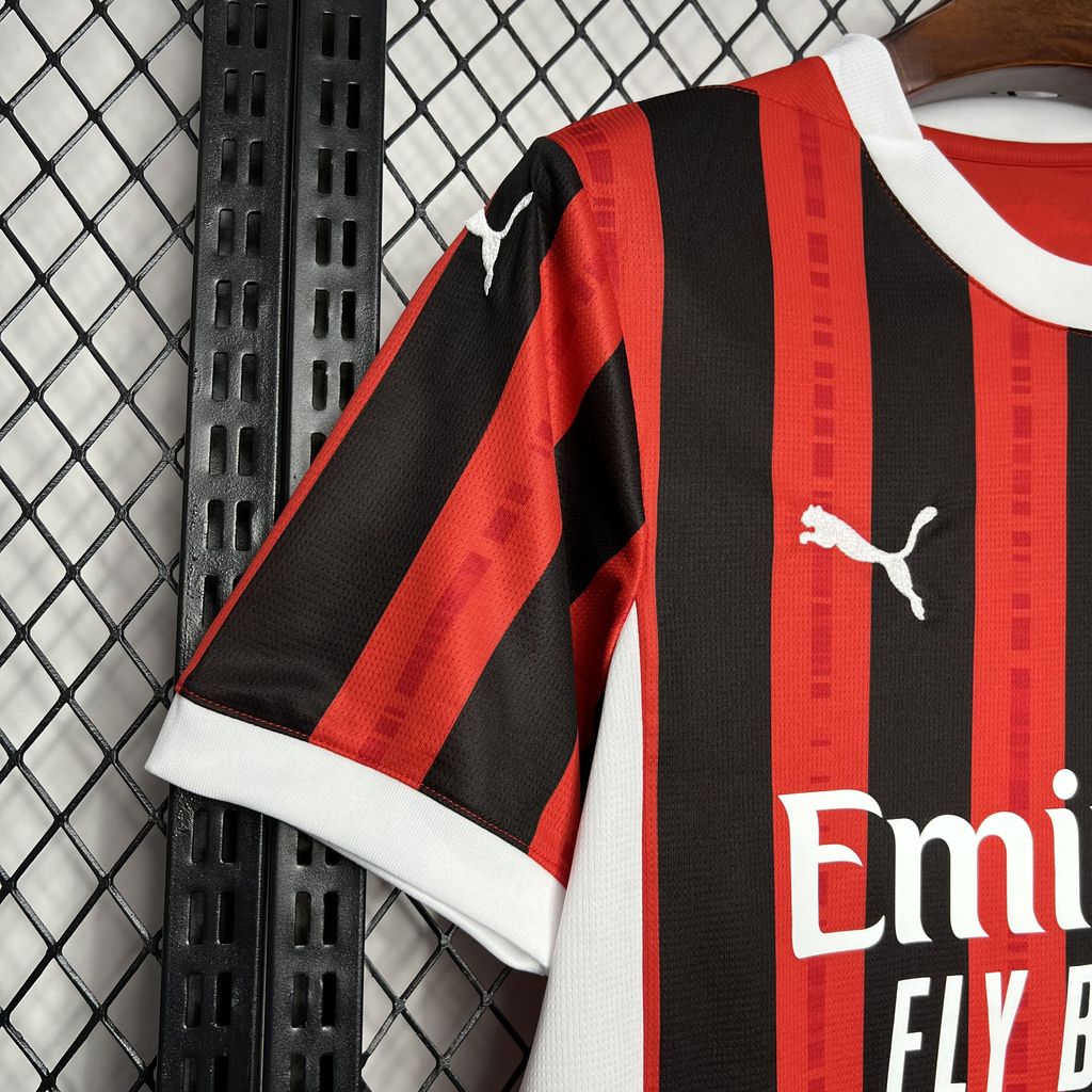 AC Milan Christian Pulisic 11 Home Soccer Jersey 2024/25