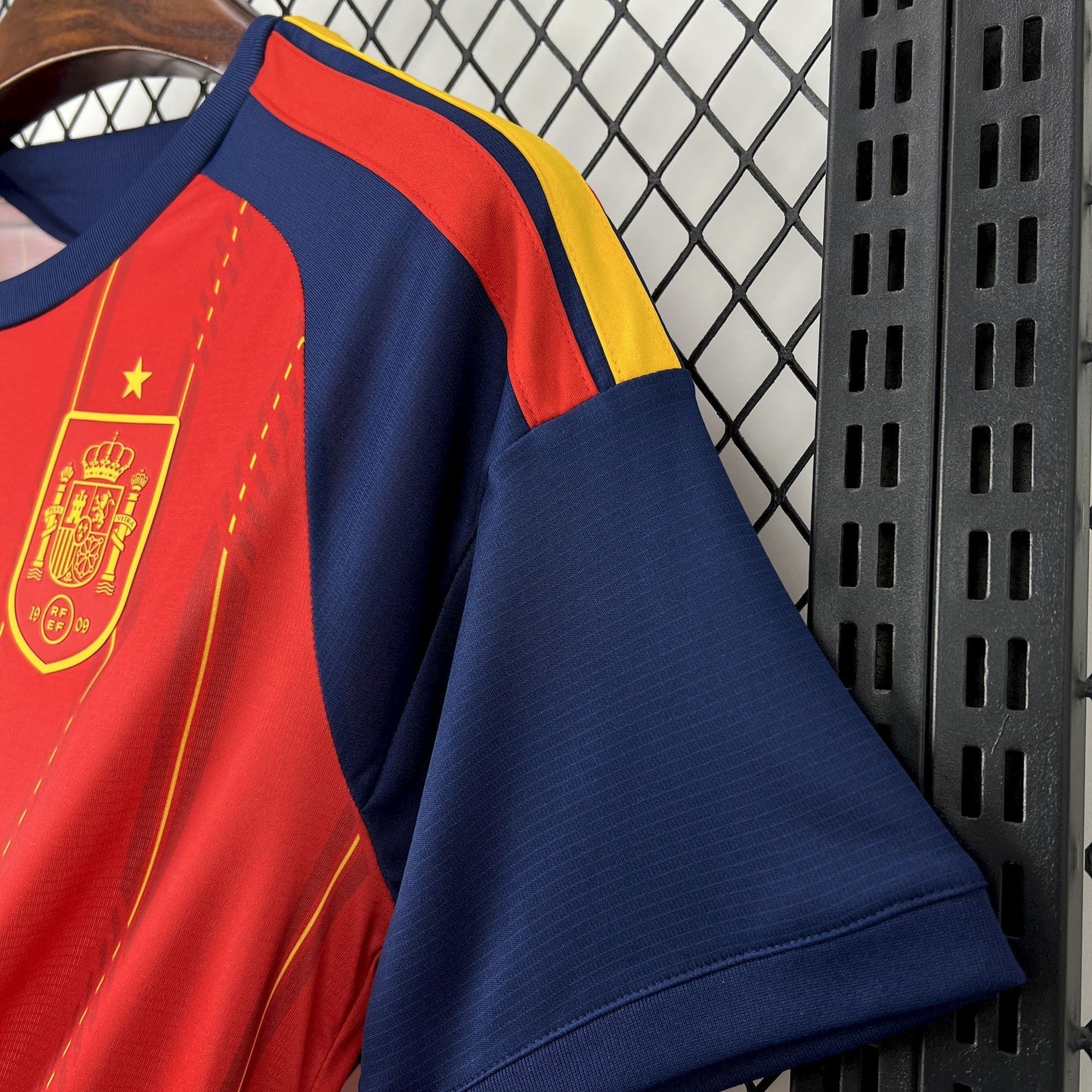 Spain Lamine Yamal 19 Home Soccer Jersey World Cup 2026
